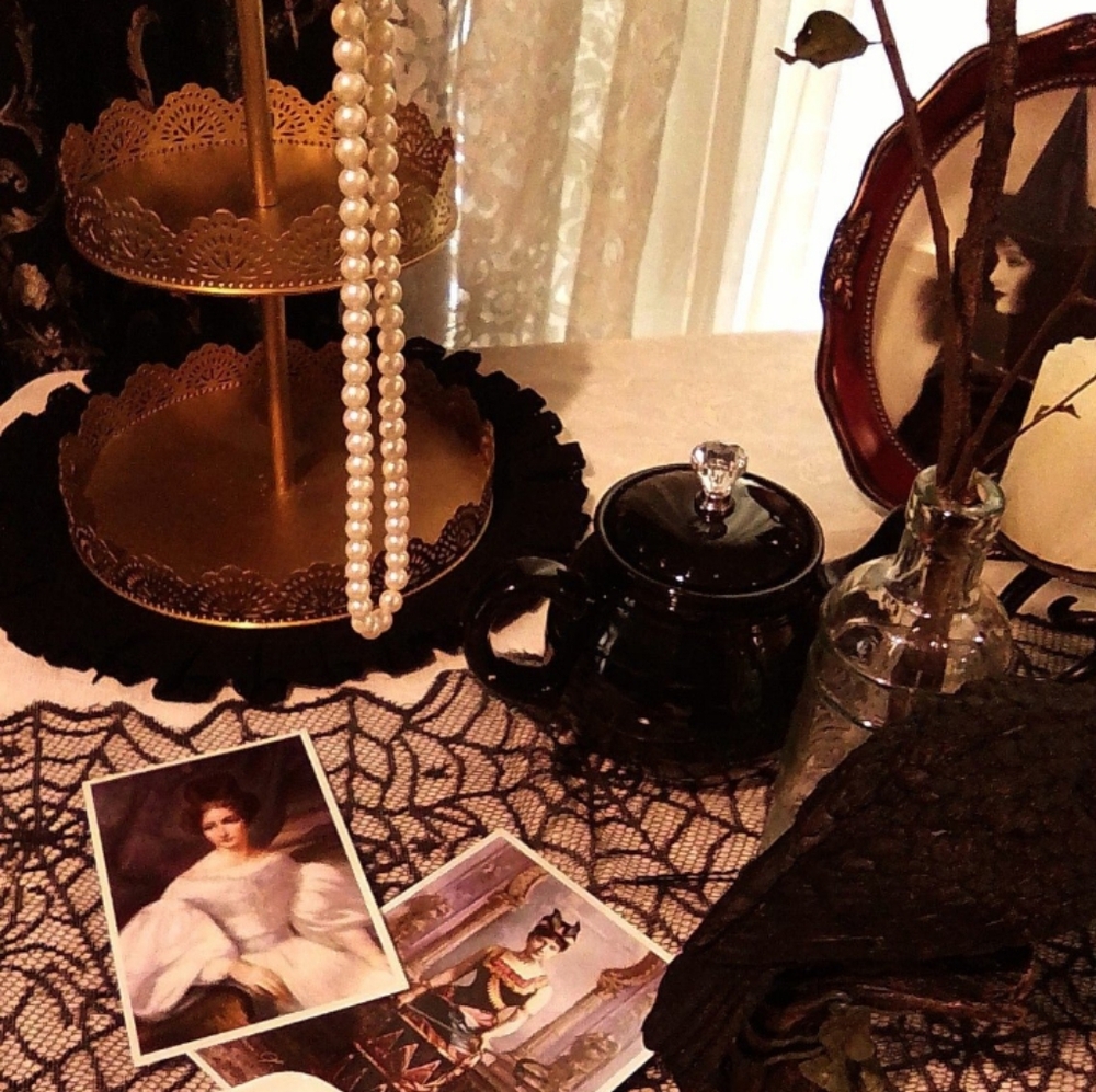 Vintage Pearl Necklace - Picture 3 of 6